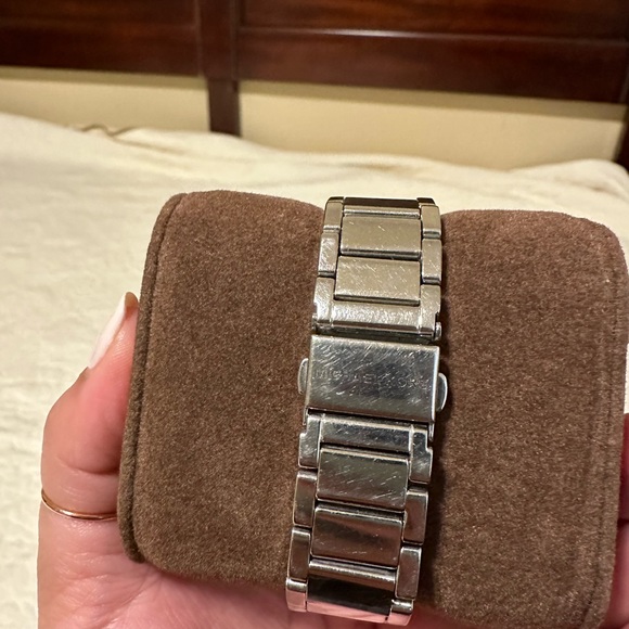 Michael Kors Watch - Picture 4 of 5